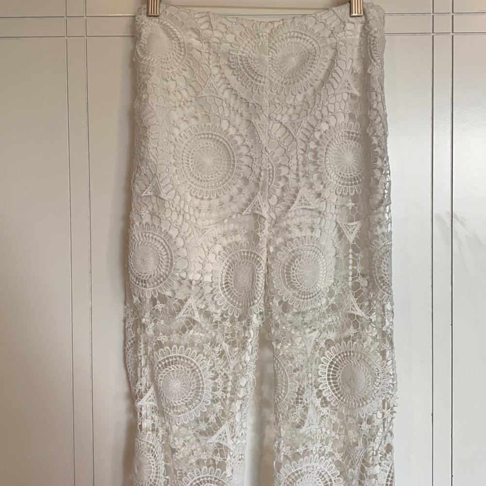 White lace pants.